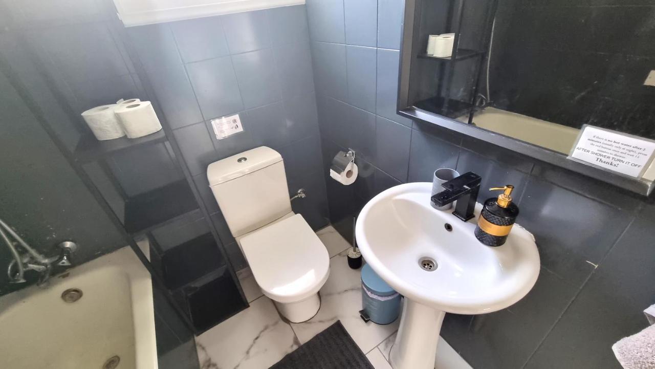 Cozy Beach Apt, Near Airport With 100Mbit Internet 拉纳卡 外观 照片